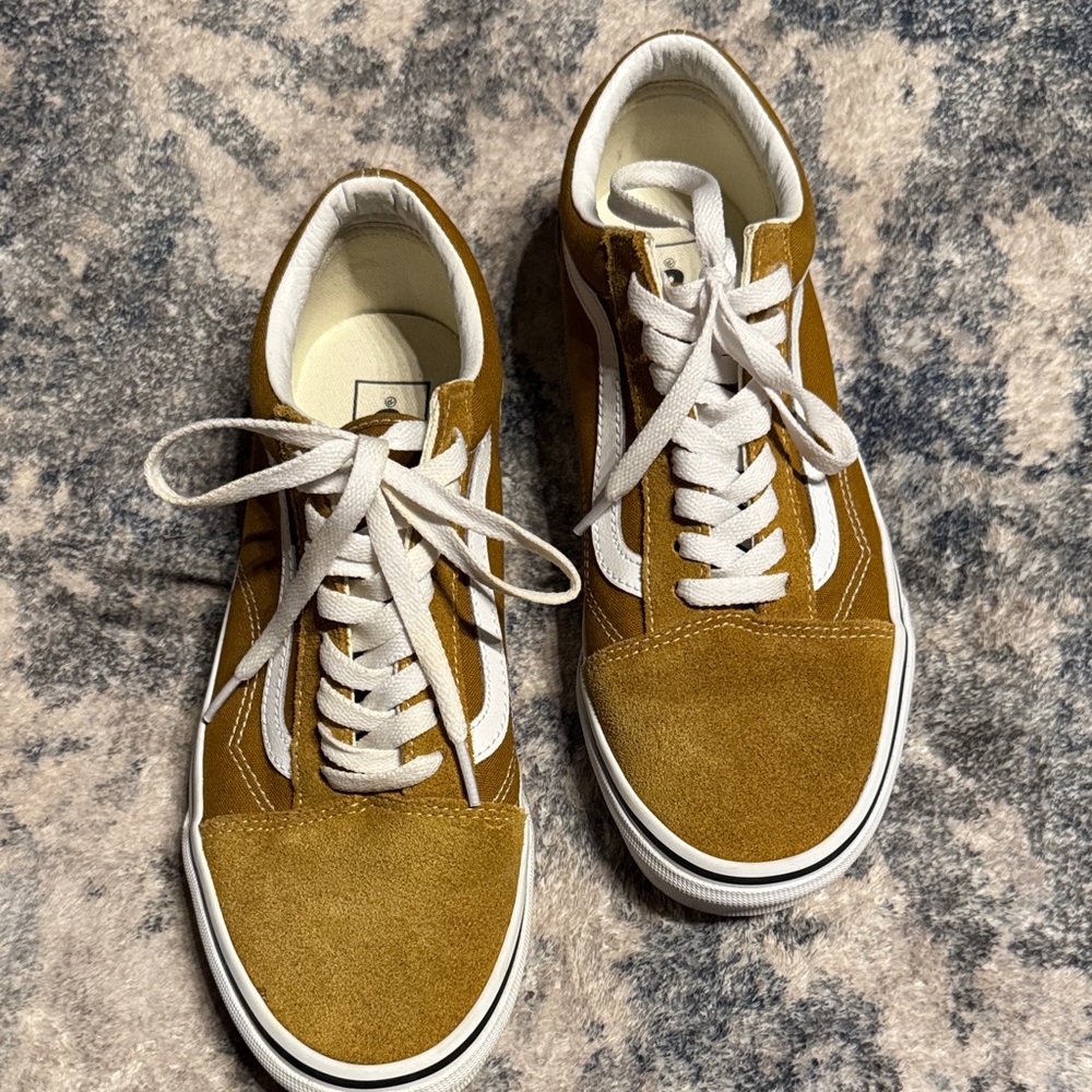 Vans Women’s Yellow and White Sneakers